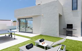Karat Villa Neveda